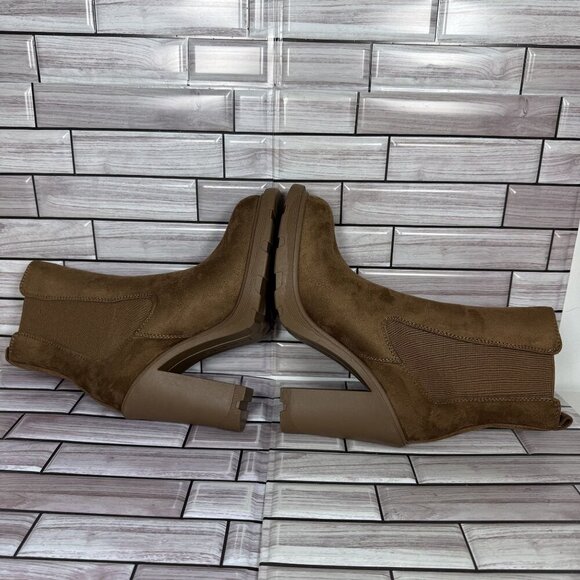 Nike West Women's Brown Platform Faux Suede Heeled Booties Shoe Size 7-NEW - Picture 5 of 7